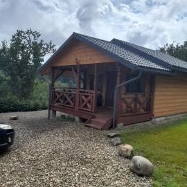 Mały Domek DOMARKA w BIESZCZADACH, hotel a Smerek