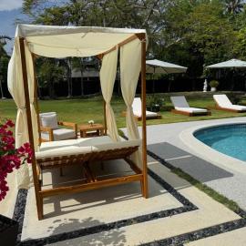 Chic-ness Oasis