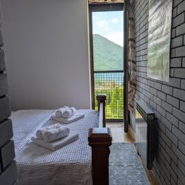 NiceOneLakeView