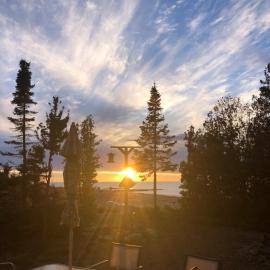 All Star Inn cottage on water with stunning sunsets, Hotel in Tobermory