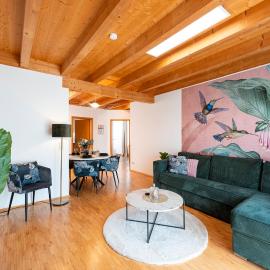 NAMASTÉ Homes - Ferienwohnung mit Balkon & Carport, hotel a Bad Windsheim