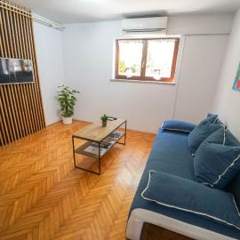 Cute & Cosy Apartment Emi