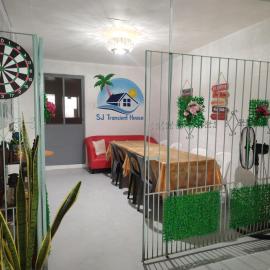 SJ Transient House, hotel din San Fernando