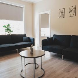 Stylish 3BR Home near Hampden No 264 with Free Parking, hotel i Glasgow
