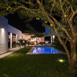 Residence in Salinitas, Los Cobanos, hotel a Los Cóbanos