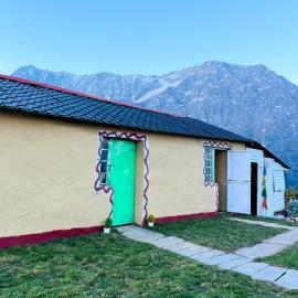Thatharana Trek by Mountain Hikers - Mudhouse & Cafe