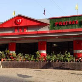 Hotel Traveller Inn & Prathak Restaurant, hotel em Bhowāli