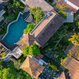 Home-Bience Hostel, hotel i Uluwatu