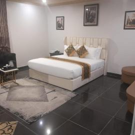فندق ياسر الضلعي لى ريلاكس الفندقية-YASER ALDHILAY LE RELAX HoTEL, hotel di Buqayq