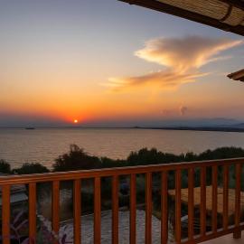 Seafront Verga Stone Haven - Waves' Embrace, hotel in Verga Kalamata