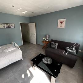 Maison 2-4 personnes au calme, hótel í Camblain-lʼAbbé
