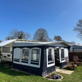 Mietwohnwagen 2 Personen, hotel in Behrensdorf