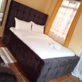 Lora's Haven Homes - Kisii Studio2, hotel in Kisii