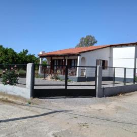 Joanna's House, hotel u gradu Leímonas