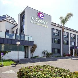 Coast Burbank Hotel, хотел в Бърбанк