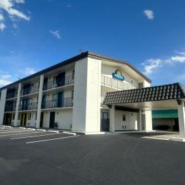 Days Inn by Wyndham Farmington NM, hotell i Farmington