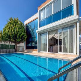 Villa Zeytin, hotel v destinaci Kusadası