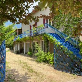 Couleurs de la vie - Chambres d'Hôtes et Gîte, hotel en Cormatin