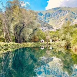 GLAMPING RETREAT i LAGHETTI, hotel i Anversa degli Abruzzi