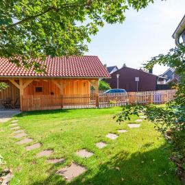 Ferienhaus Lauwenhaus mit Sauna und eingezäunten Garten