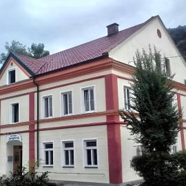 Gasthaus Pension Jungwirth - M&R Culinarium: Wanghausen şehrinde bir otel