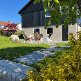 Cosy studio in peaceful spot, hotel u gradu 'Sandnes'