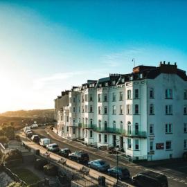 Viesnīca Clarence House Hotel pilsētā Tenbija