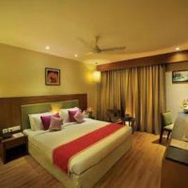 Jk Park Residency Perambra, hotel a Mennānyam