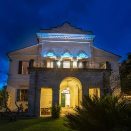 Breakfast-1844 Frescoes -Panoramic Solarium- Centuries Old-Park - Villa Mastrangelo