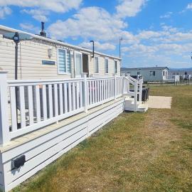 Gull Court 3 Double Bed Caravan، فندق في Morfa Bychan