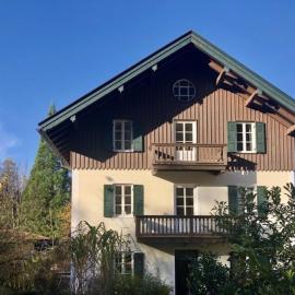 Haus am Bach, hotel v destinaci Fischbachau