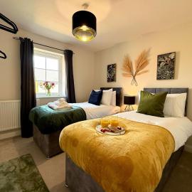 3 bedroom spacious Home in Hampton Water -Peterborough、ピーターバラのホテル