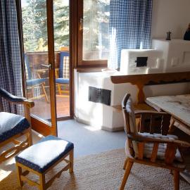 Stylish apartment with balcony, hotel in Altenmarkt im Pongau
