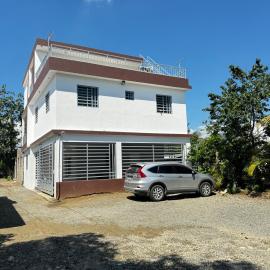 Viesnīca Hermoso Apartamento en 3er nivel con terraza privada pilsētā Bonao