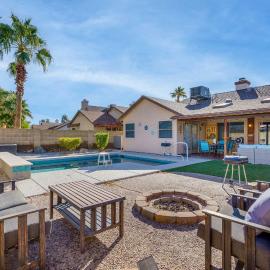 Amazing Pool Backyard Oasis 3-Bedroom Getaway