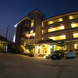 Baan Sanpoom, hotel u gradu 'Phitsanulok'