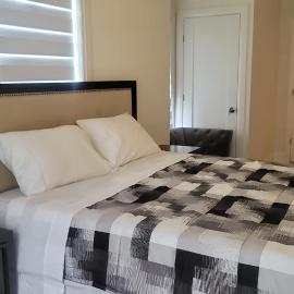 Modern Suite Near Hamilton Airport, hotel en Hamilton
