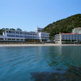 若狭美浜温泉 悠久乃碧 ホテル湾彩, hotelli kohteessa Mihama