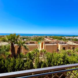 Luna-Villa de Riviera with Sea-View, hotel in Mijas Costa