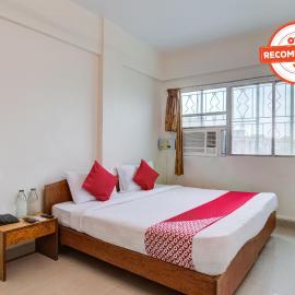 Hotel O Kamini, hotel in Poona