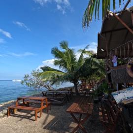 Maryan Moyo Bungalows & Resto, hotel din Moyo Island