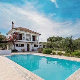 Villa Lola - 3 Bedrooms & Private Pool