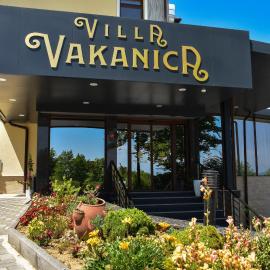 Villa Vakanica, hotel u gradu Petrič