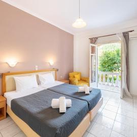 Rustic Charm Apartment in Ipsos, hotel a Ýpsos