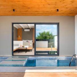 Canes Suites Private Pool