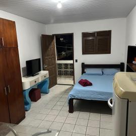 Um quarto completo