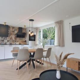 Mooi chalet sauna en grote privé tuin Zeeland VP082