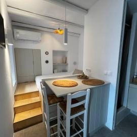 Lefteris Home, hotel a Parikia