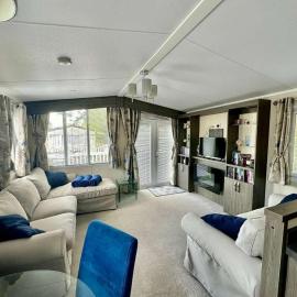 2-Bed Ringwood Cabin - incl Park Pass SelfCheckin, hotel a Ringwood