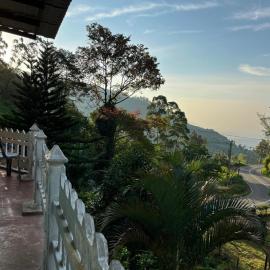 MK Guest House, hotel en Haputale